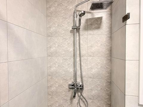 квартира за адресою Дніпровська набережна вул., 15-Є