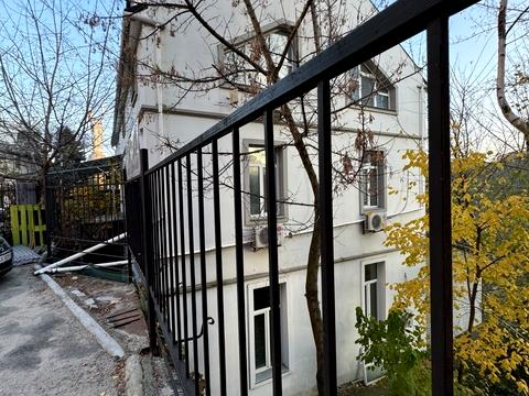коммерческая по адресу Редутная ул., 58