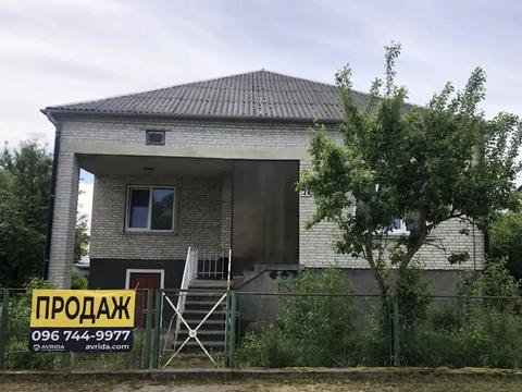 будинок за адресою Петра Сагайдачного вул.