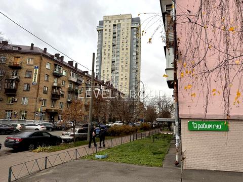 коммерческая по адресу Белорусская ул., 10/18
