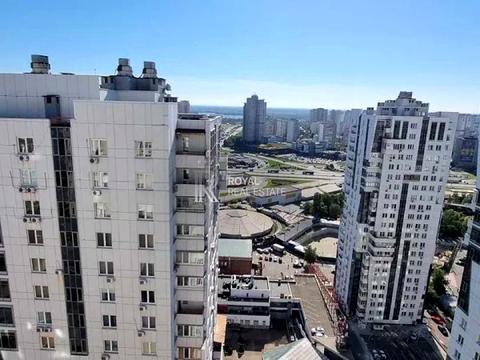 коммерческая по адресу Срібнокільська, 1
