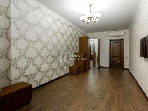 комерційна за адресою Кловський узвіз, 7