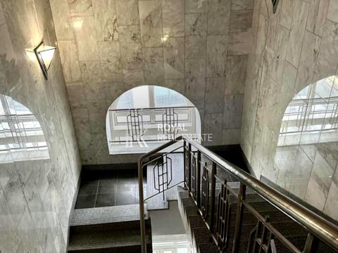 коммерческая по адресу Михайлівська, 12