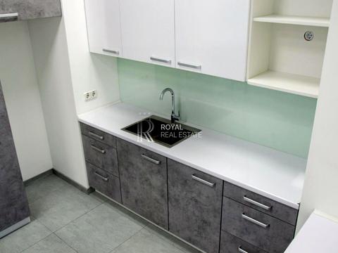 комерційна за адресою Теліги Олени вул., 6
