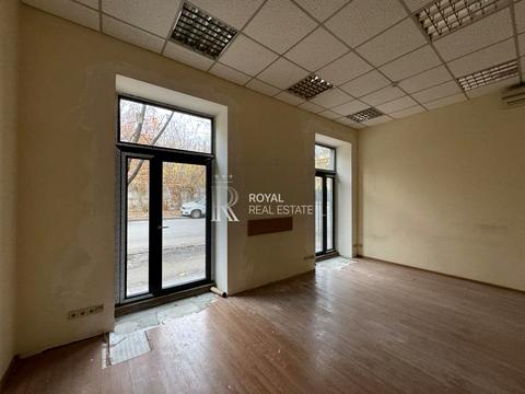 коммерческая по адресу Цитадельна вул., 1