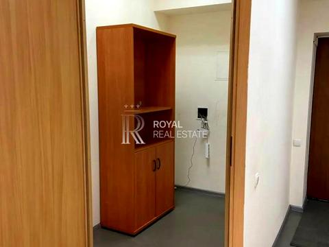 коммерческая по адресу Василя Липківського (раніше Урицького) вул., 1