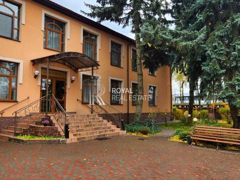 комерційна за адресою Грушевського, 1
