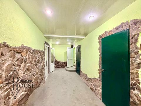 комерційна за адресою Нововолинськ, м-н Шахтарський, 38