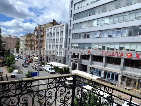 квартира за адресою Шота Руставелі вул., 15