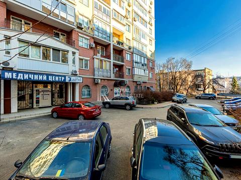 коммерческая по адресу Сирецька вул., 32
