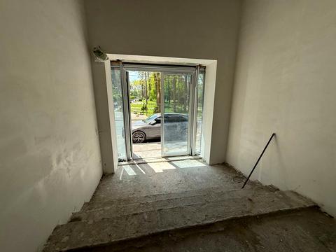 комерційна за адресою Матвія Донцова вул. (Тургенєвська), 24