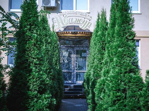 коммерческая по адресу Валерия Лобановского ул., (вул. Лобановського, 36)