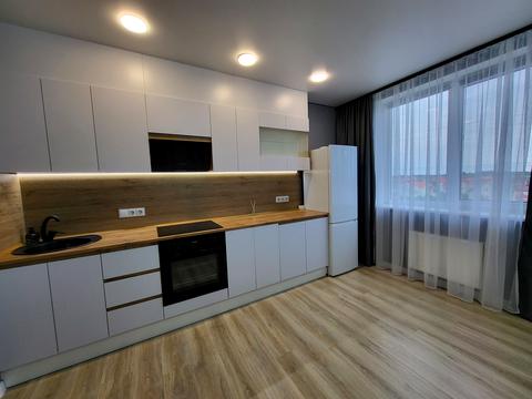 квартира за адресою Перлинна вул., 8