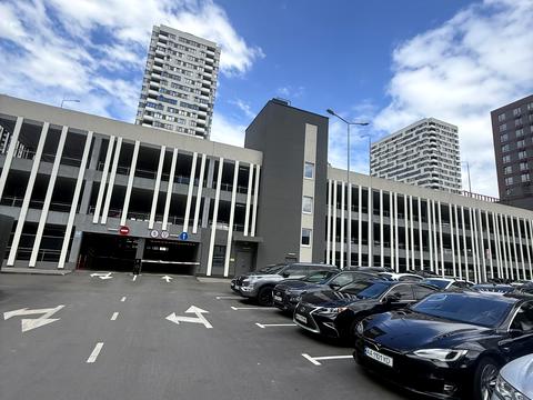 паркоместо по адресу Всеволода Змеенко ул., 32
