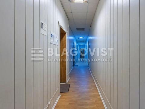 комерційна за адресою Гоголівська вул., 39