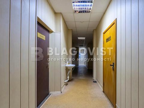 комерційна за адресою Гоголівська вул., 39