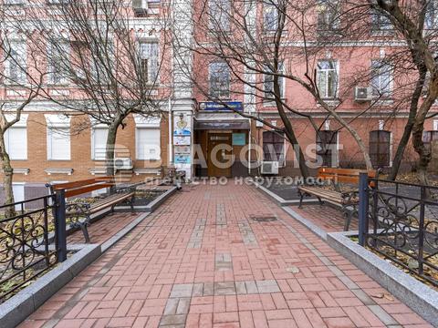 комерційна за адресою Гоголівська вул., 39
