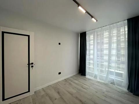 квартира за адресою Романа Левицького вул., 4