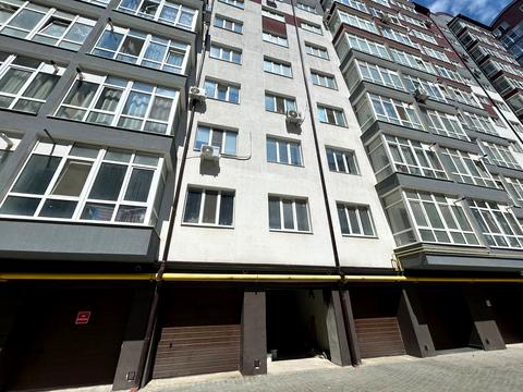 комерційна за адресою Височана вул., 22