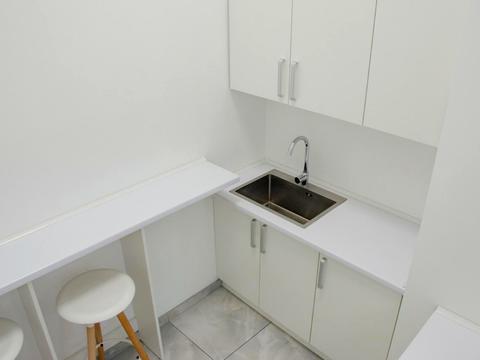 комерційна за адресою Олени Теліги вул., 6