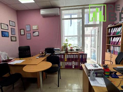 комерційна за адресою Вайсера вул., 17
