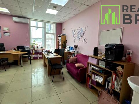 комерційна за адресою Вайсера вул., 17