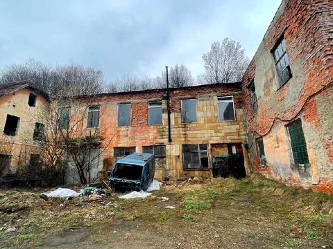 комерційна за адресою Степана Бандери вул., 10