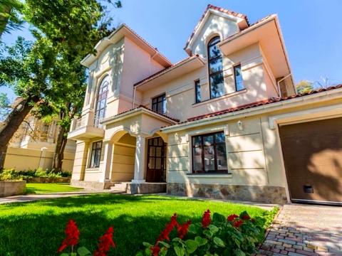 будинок за адресою Дмитріївська вул. (Дмитрія Донського)