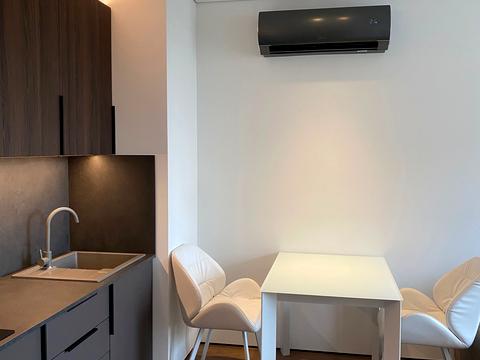 квартира за адресою Салютна вул., 2к8