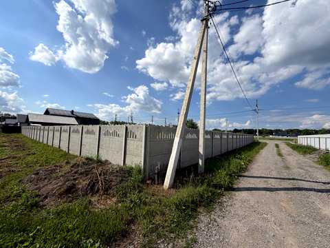 ділянка за адресою Незалежності вул. (Гагаріна)