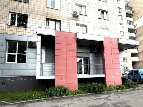 комерційна за адресою Ігоря Юхновського вул., 32