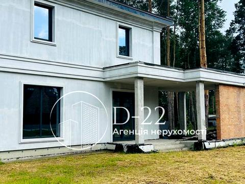 будинок за адресою Набережна вул.