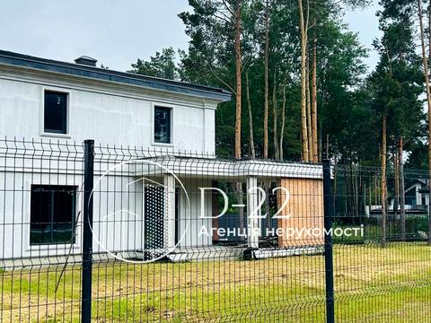 будинок за адресою Набережна вул.