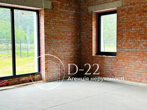 будинок за адресою Набережна вул.