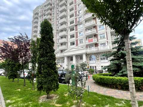 квартира за адресою Михайла Максимовича вул. (Онуфрія Трутенка), 28-Б