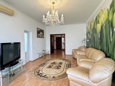 квартира за адресою Дмитрівська вул., 69