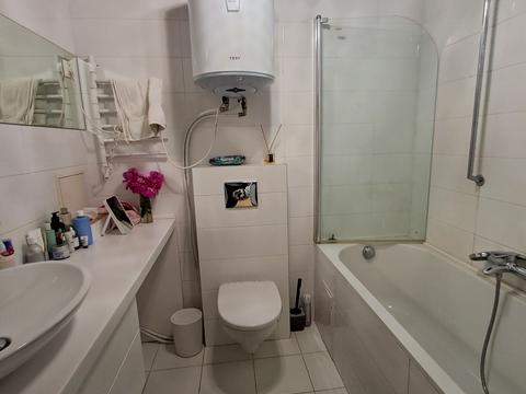 квартира за адресою Регенераторна вул., 4к2