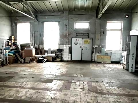 комерційна за адресою Автозаводська вул., 2а