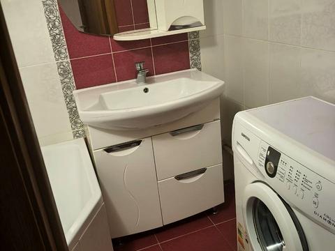 квартира за адресою Академіка Корольова вул., 75/2
