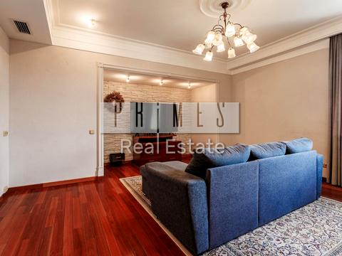 квартира за адресою Кропивницького вул., 8