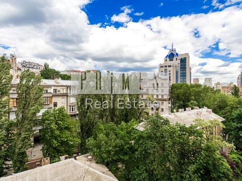 квартира за адресою Кропивницького вул., 8
