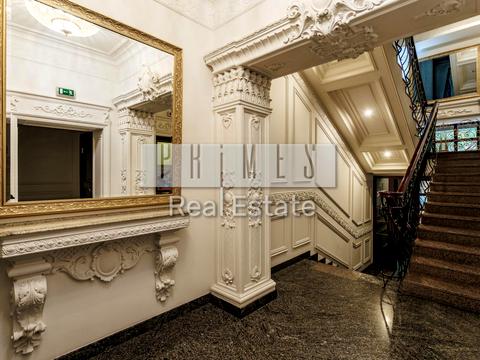 квартира за адресою Кропивницького вул., 8