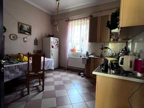 дом по адресу Світла ул.
