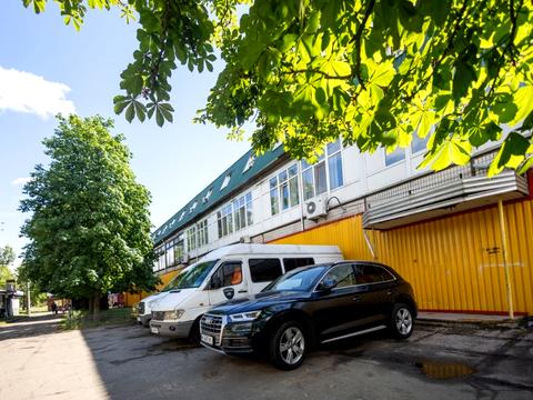 комерційна за адресою Братиславська вул., 14 А