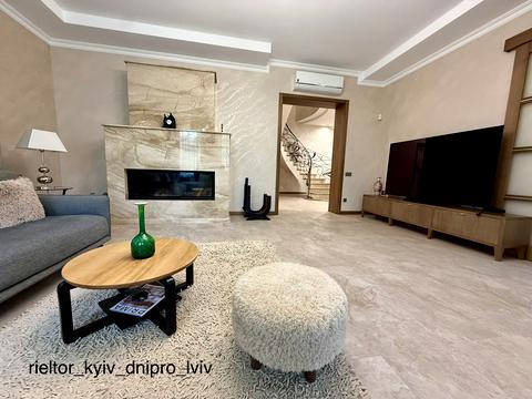 будинок за адресою Індустріальна