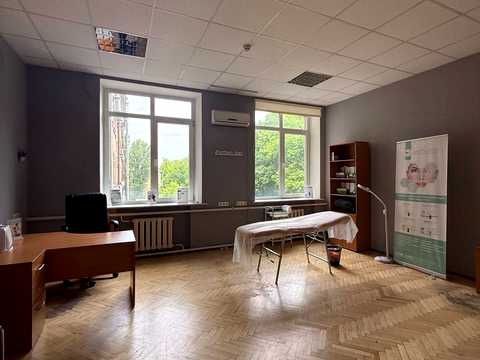 коммерческая по адресу Евгения Коновальца ул. (Щорса), 31