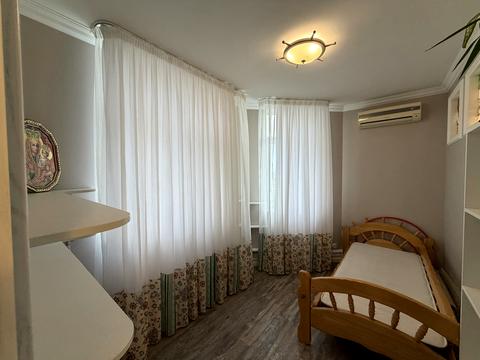 квартира за адресою Сім'ї Кульженків вул. (Петра Дегтяренка), 35