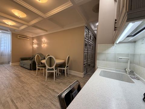 квартира за адресою Сім'ї Кульженків вул. (Петра Дегтяренка), 35
