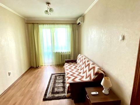 квартира за адресою Лазурна вул., 18-Б