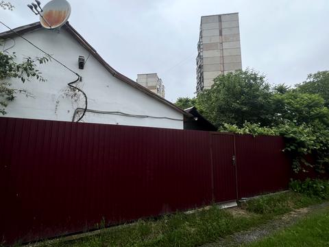 участок по адресу Квітнева, 34